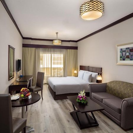Savoy Crest Hotel Apartments Dubai Exteriör bild